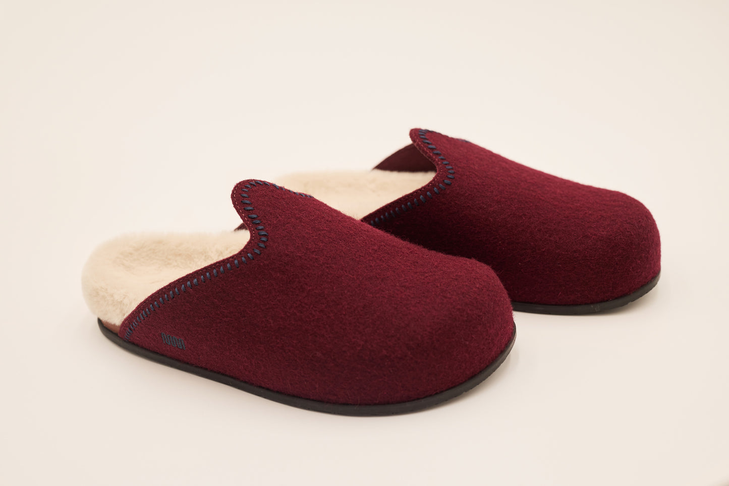 The Woolie Burro - Oxblood with Short fur Sherpa