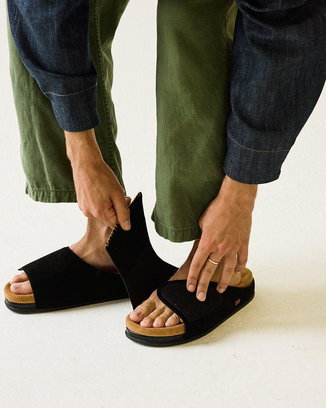 The Ollie Slide - Black Suede