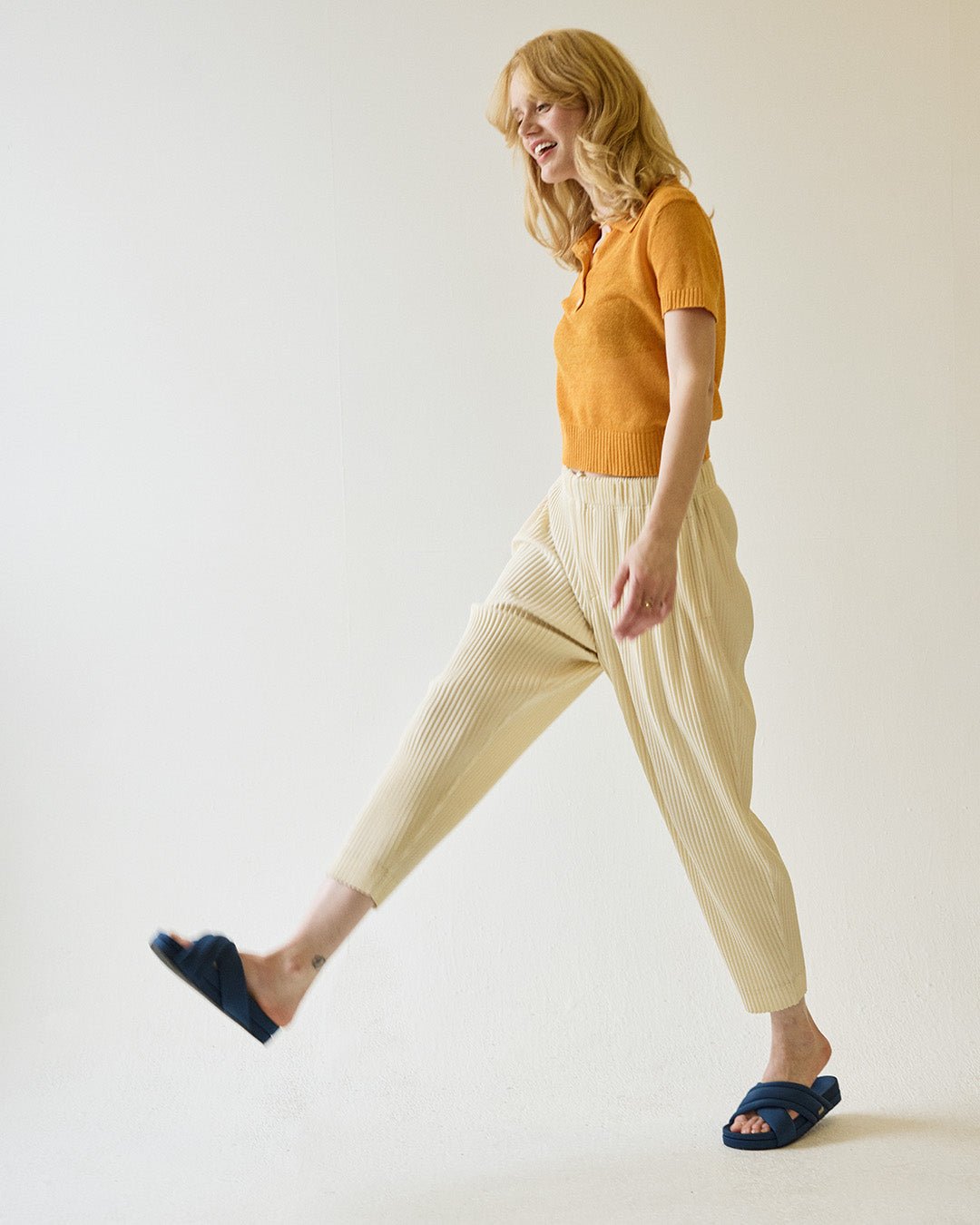 Huggy Slide - Navy Blue